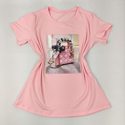 Camiseta Feminina T-Shirt Luxo Rosa Claro Bebê com Acessórios Estampa Bolsa Rosa