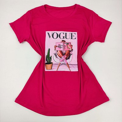 Camiseta Feminina T-Shirt Luxo Rosa Pink com Acessórios Estampa Revista Vogue
