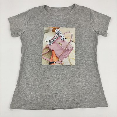 Camiseta Feminina T-Shirt Cinza Mescla com Acessórios Estampa Bolsa Rosa Cinza