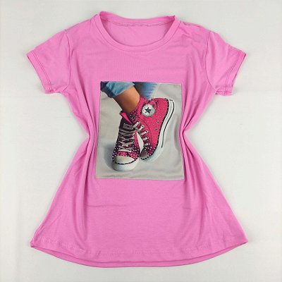 Camiseta Feminina T-Shirt Rosa Chiclete com Strass Estampa Tênis Star Rosa