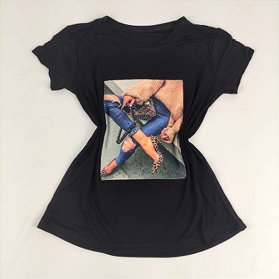 Camiseta Feminina T-Shirt Preta com Strass Estampa Look Mulher Jeans Scarpin Onça