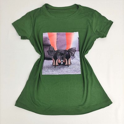 Camiseta Feminina T-Shirt Verde Escuro com Strass Estampa Bolsa Verde Luxo  - Josy Medeiros