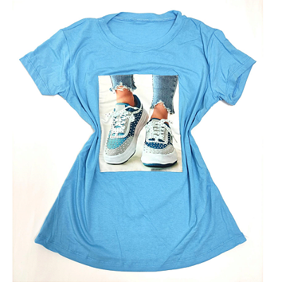 Camiseta Feminina T-Shirt Azul Claro Tênis Azul