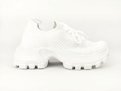 Tênis Chunky Sneaker Branco Trabalhado em Tecido Solado Tratorado 5 cm