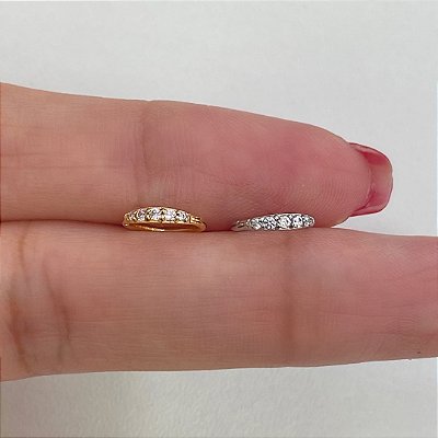 ARGOLA AÇO MEIA ALIANÇA ZIRCÔNIAS CLICKER