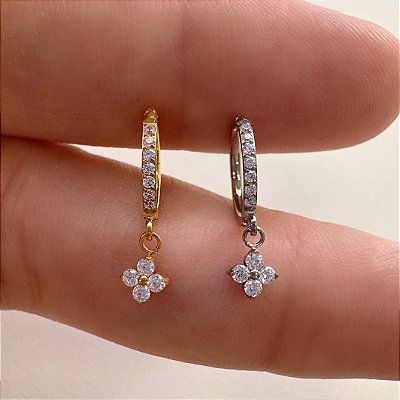 ARGOLA TITÂNIO ZIRCÔNIAS PINGENTE 4 PÉTALAS