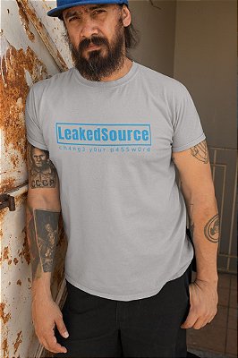 Camiseta Hacker Leaked Source