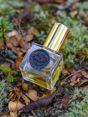 Perfume Natural Botânico Raiz | Força, nutrição e enraizamento