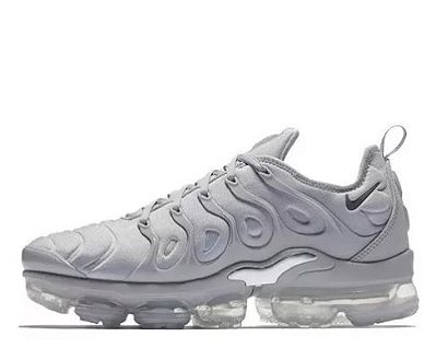 vapormax plus prata