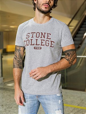 CAMISETA STONE COLLEGE TEE