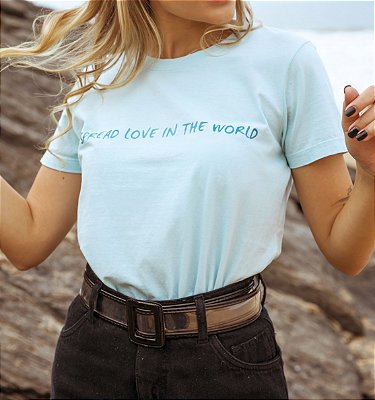 CAMISETA SLIM SPREAD THE LOVE