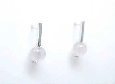 BRINCO SLIM QUARTZO ROSA FACETADO