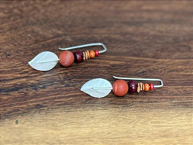 BRINCO FOLHA ÉTNICA JASPE