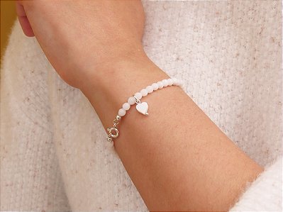 PULSEIRA QUARTZO BRANCO COM PINGENTE CORAÇÃO