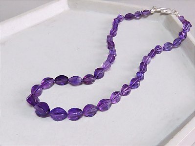 COLAR AMETISTA FACETADA