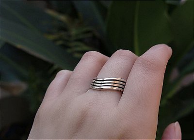 ANEL CONTRASTE ONDAS PRATA