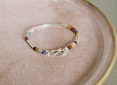 PULSEIRA CANUTILHO I PEDRAS VARIADAS