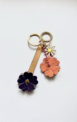 Chaveiro 'Charm' Flores