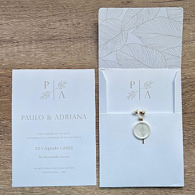 Convite casamento branco com lacre forrado