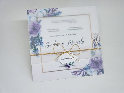 Convite de casamento papel vegetal flores lilas e dourado