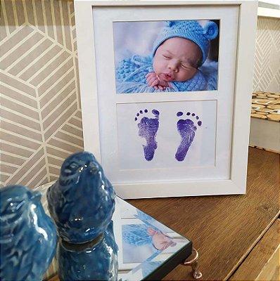 PORTA-RETRATO COM ESPAÇO PARA FOTO E CARIMBO DO PEZINHO