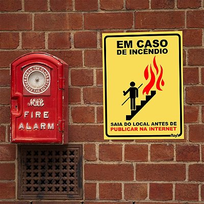 Placa em caso de Incêndio