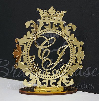 Topo de Bolo Brasão Bodas de Ouro com Coroa (Personalizado com Iniciais e o nome das Bodas que o Cliente Desejar) - TBB 00146A