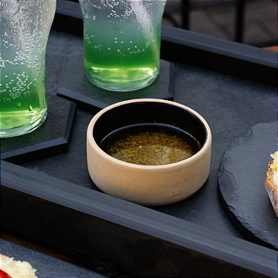 RAMEQUIM LUAR - CERÂMICA MARFIM - COR PRETO ÔNIX