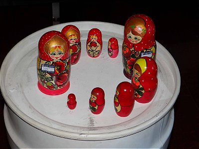 Par de MATRIOSKAS russas manufaturadas à mão