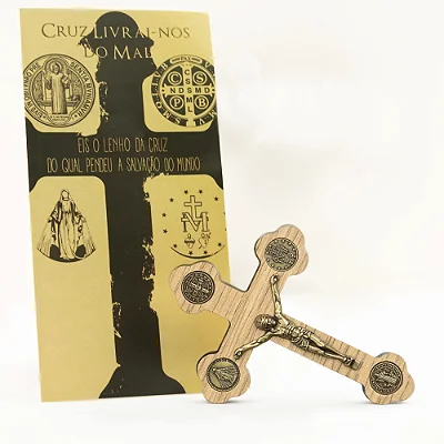 Crucifixo de mão em madeira e metal 15 cm