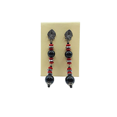 BRINCO PÉROLA NEGRA