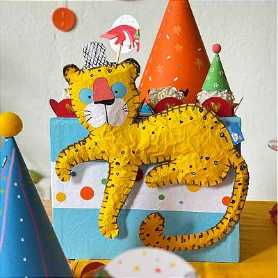 Boneco Paper - boneco de papel costurado à mão