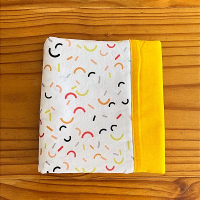 Toalha de mesa de tricoline – 1,45 x 1,45 m com barra colorida