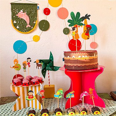 Pronta entrega Tema Folclore