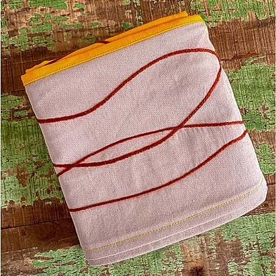 Toalha de mesa de tricoline – 1,45 x 1,45 m com barra com colorida e bordado