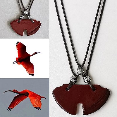 Colar de Ceramica - Guara-Vermelho - America do Sul - Série Pássaros do Brasil - Feito a mão