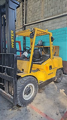 EMPILHADEIRA HYSTER H110XM TORRE DUPLEX CAPACIDADE 5,5 TON ANO 2006