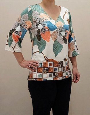 Blusa de malha fria estampada com Manga 3/4 e decote em V