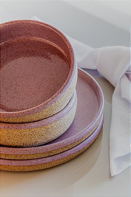 tigela de cerâmica molle lilás