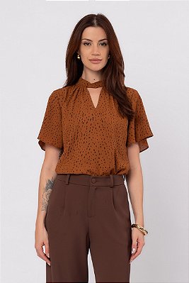 BLUSA MANGA CURTA NEO MINIMAL CARAMEL