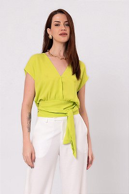 Blusa Manga Curta Transpassada Valéria Feminina