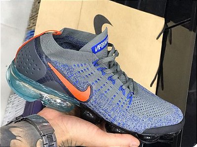 vapormax azul e laranja