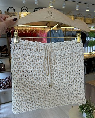 Saia off white trama aberta crochê