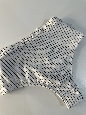Calcinha hot pants 151 fio tecido risca giz off  ( BOJO NÃO INCLUSO)
