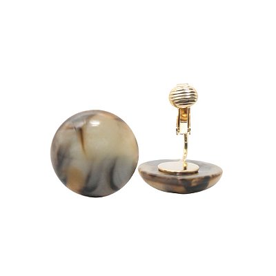 Brinco de Pressão Acrílico Cremoso Redondo – Coleção Mocha 2025 | Clip Francês Ajustável e Base Confort Extra | 2,00 cm