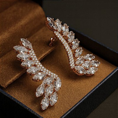 Ear Cuff de Pressão BP Accessories com Zircônias Lapidadas | Banho Ouro 18K ou Ródio Branco | Clipe Ômega Francês | 5,5 x 2,5 cm