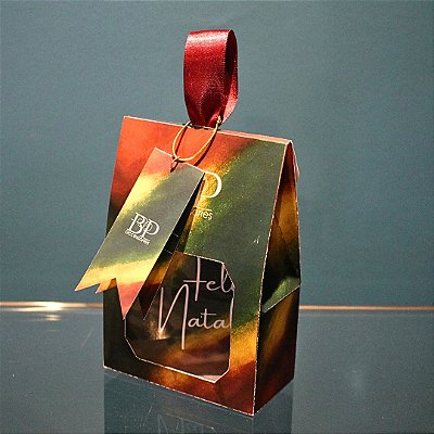 Embalagem Natalina com Cartão BP Accessories | Presente Sofisticado com Detalhes Luxuosos