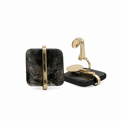 Brinco de Pressão Ânima Quadrado Preto Marmorizado com Filete Dourado | Clipe Francês Ouro 18K | 2 x 2 cm