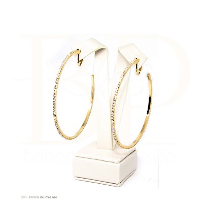 Argola de Pressão Cravado em Cristais com Clipe Francês - Elegância e Estilo Dourado