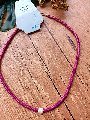 Colar roxo com pérola 45cm